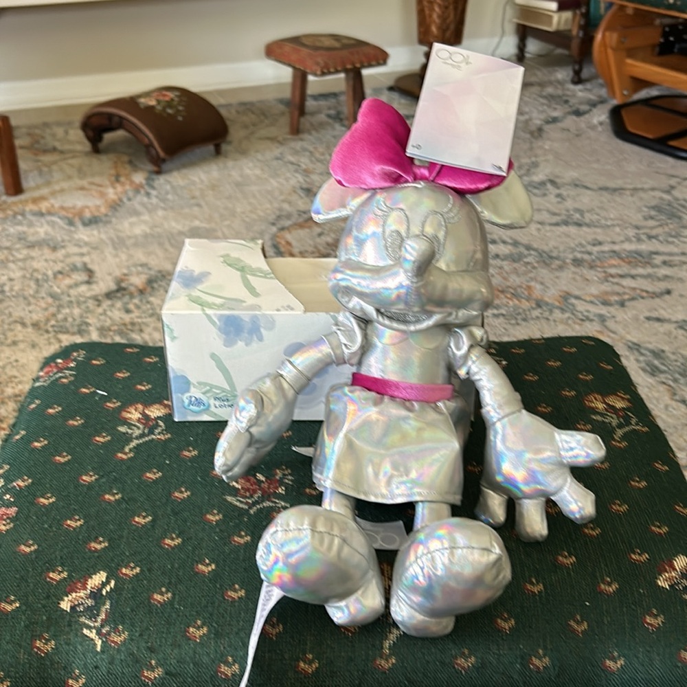 Minnie mouse hundredth anniversary silver trimmed in pink 12 inch stuffy - Picture 6 of 6